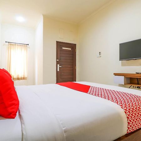 Oyo 2178 Merthan House Seminyak Buitenkant foto